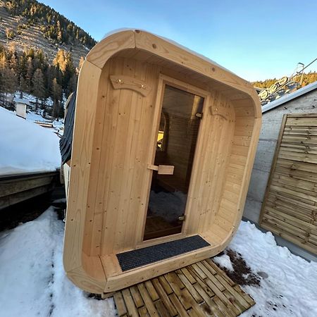 Ski Lodge Pampeago Tesero Eksteriør billede