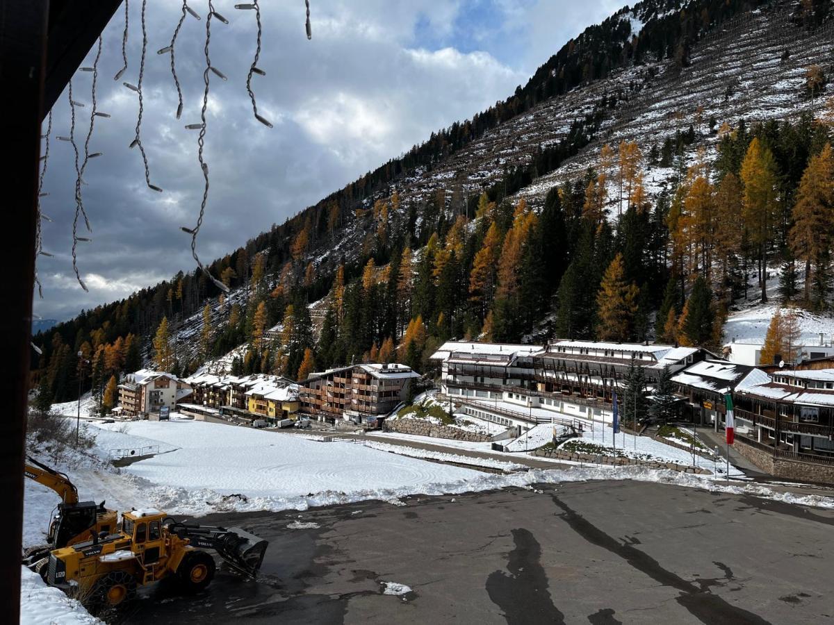 Ski Lodge Pampeago Tesero Eksteriør billede
