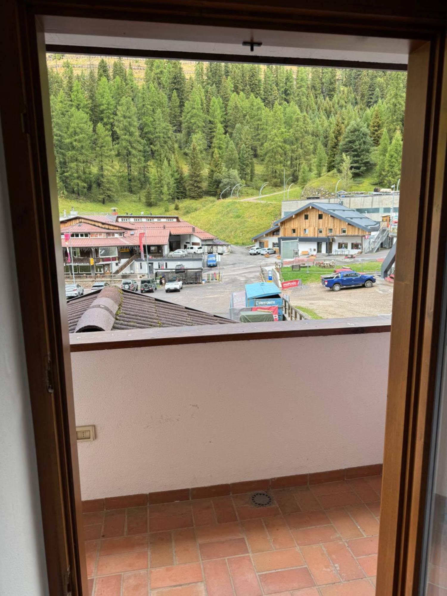 Ski Lodge Pampeago Tesero Eksteriør billede